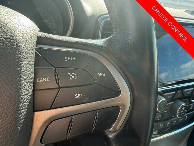 Used 2021 Jeep Grand Cherokee Limited AWD/4WD image 37