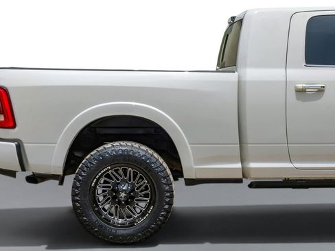Used 2022 RAM 3500 Limited AWD/4WD image 7