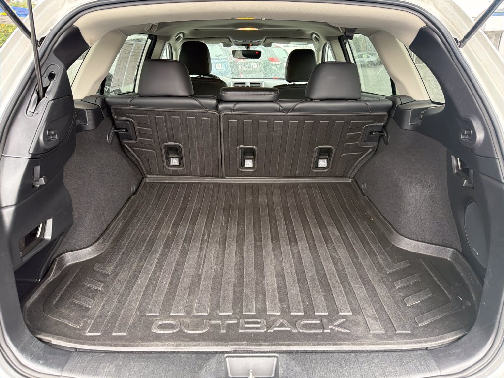 Used 2018 Subaru Outback 2.5i Limited AWD/4WD image 29