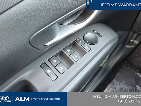 New 2026 Hyundai Tucson SE image 32