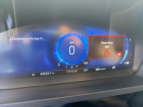 Used 2020 Ford Explorer Platinum AWD/4WD image 18