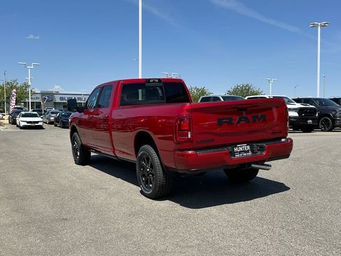 New 2026 RAM 2500 Laramie AWD/4WD image 4