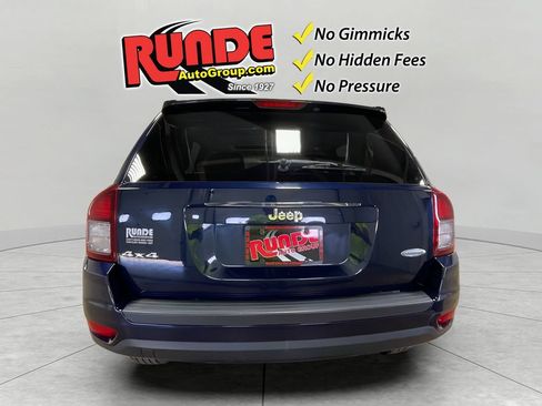 Used 2014 Jeep Compass Latitude w/ Sun/Sound Group AWD/4WD image 5