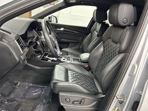 Used 2022 Audi SQ5 Premium Plus w/ Premium Plus Package image 3