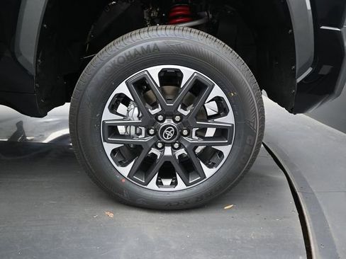 New 2026 Toyota Tundra Limited AWD/4WD image 17