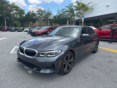 Used 2022 BMW 330i Sedan w/ Driving Assistance Package RWD image 13