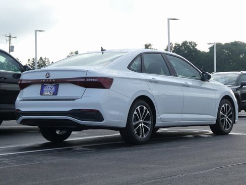 New 2025 Volkswagen Jetta Sport image 3