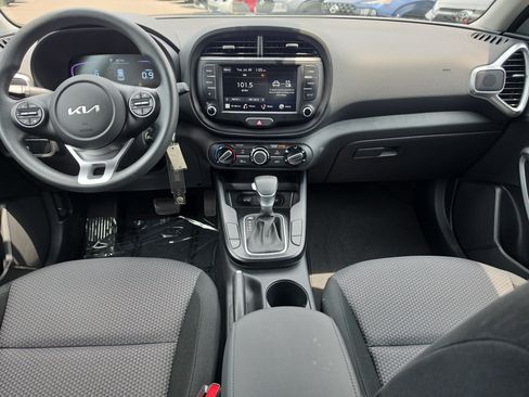 Certified 2025 Kia Soul LX FWD image 12