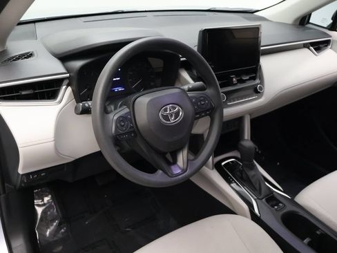 Used 2023 Toyota Corolla Cross L FWD image 15