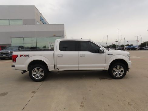 Used 2018 Ford F150 Platinum w/ Equipment Group 701A Luxury AWD/4WD image 11