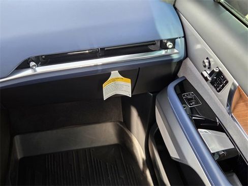 New 2026 Cadillac Vistiq Premium Luxury w/ LPO, Floor Liner Package image 16