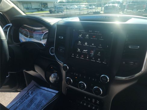 Used 2019 RAM 1500 Laramie RWD image 20