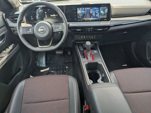 Certified 2026 Nissan Kicks SR FWD image 14