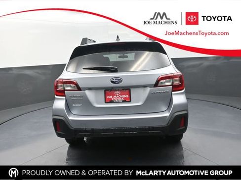 Used 2018 Subaru Outback 2.5i Premium image 6