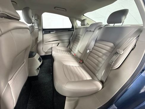 Used 2019 Ford Fusion SEL FWD image 24