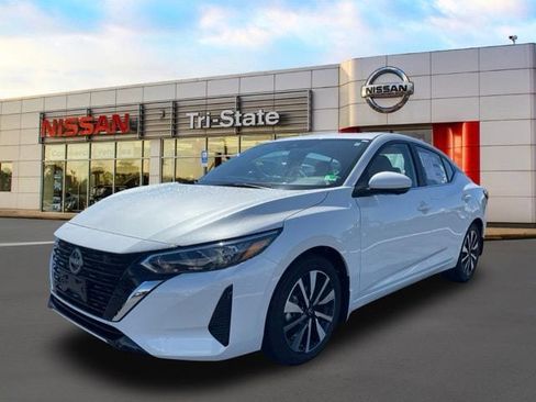 New 2025 Nissan Sentra SV w/ SV Premium Package image 2