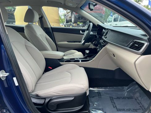 Used 2016 Kia Optima LX w/ LX Convenience Package image 16