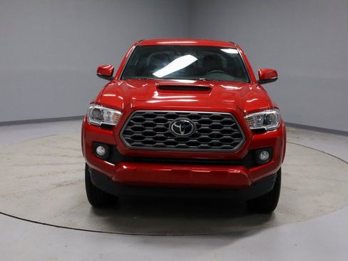 Used 2022 Toyota Tacoma TRD Sport image 5
