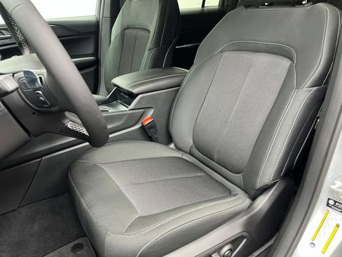 New 2026 Jeep Grand Cherokee L Laredo RWD image 9