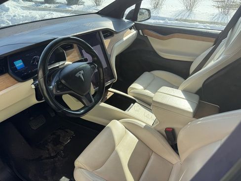 Used 2020 Tesla Model X Long Range image 7