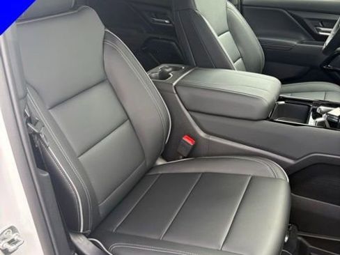 New 2026 Chevrolet Silverado EV LT AWD/4WD image 31