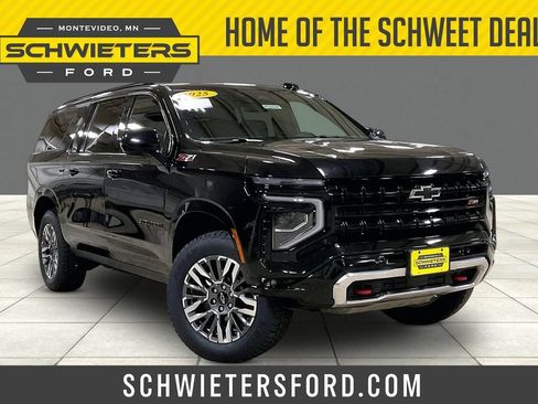 Used 2025 Chevrolet Suburban Z71 AWD/4WD image 1