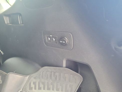 Used 2022 Hyundai Santa Fe XRT FWD image 13