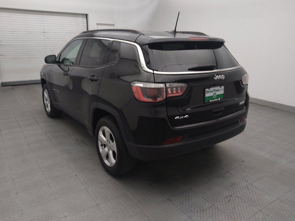 Used 2019 Jeep Compass Latitude w/ Cold Weather Group AWD/4WD image 5