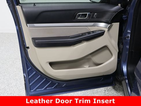 Used 2018 Ford Explorer FWD image 12
