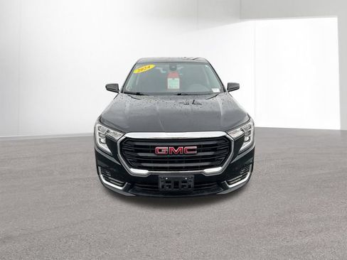 Used 2024 GMC Terrain SLE AWD/4WD image 6