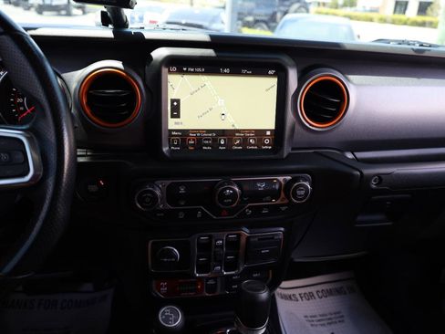 Used 2022 Jeep Gladiator Mojave w/ LED Lighting Group AWD/4WD image 11