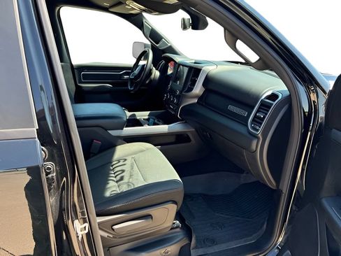 Used 2019 RAM 1500 Big Horn AWD/4WD image 9