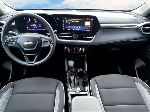 Used 2024 Chevrolet TrailBlazer LT image 7