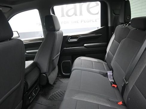 Used 2022 GMC Sierra 1500 SLE AWD/4WD image 23
