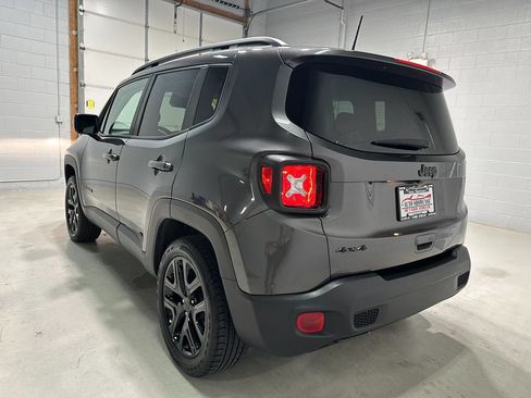 Used 2019 Jeep Renegade Altitude w/ Quick Order Package 2XM AWD/4WD image 20