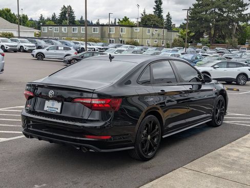 Used 2021 Volkswagen Jetta GLI Autobahn FWD image 5