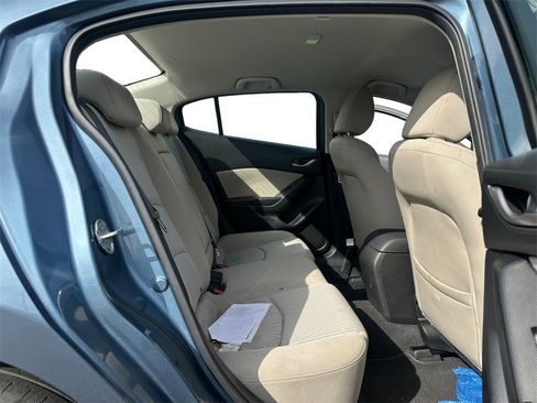 Used 2016 MAZDA MAZDA3 i Sport w/ Preferred Equipment Package image 12