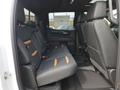 New 2026 GMC Sierra 1500 AT4 w/ AT4 Premium Package AWD/4WD image 21