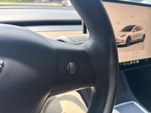 Used 2023 Tesla Model 3 Standard Range RWD image 28