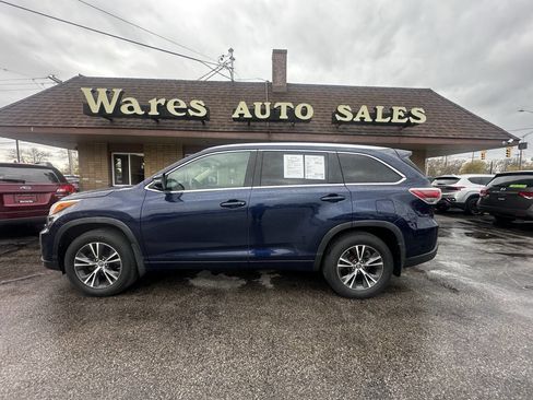 Used 2016 Toyota Highlander XLE AWD/4WD image 12