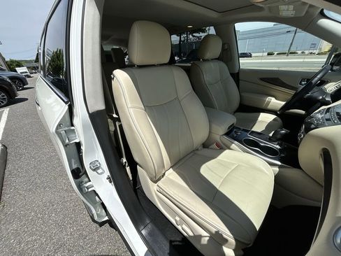 Used 2017 INFINITI QX60 Luxe w/ Premium Plus Package AWD/4WD image 26