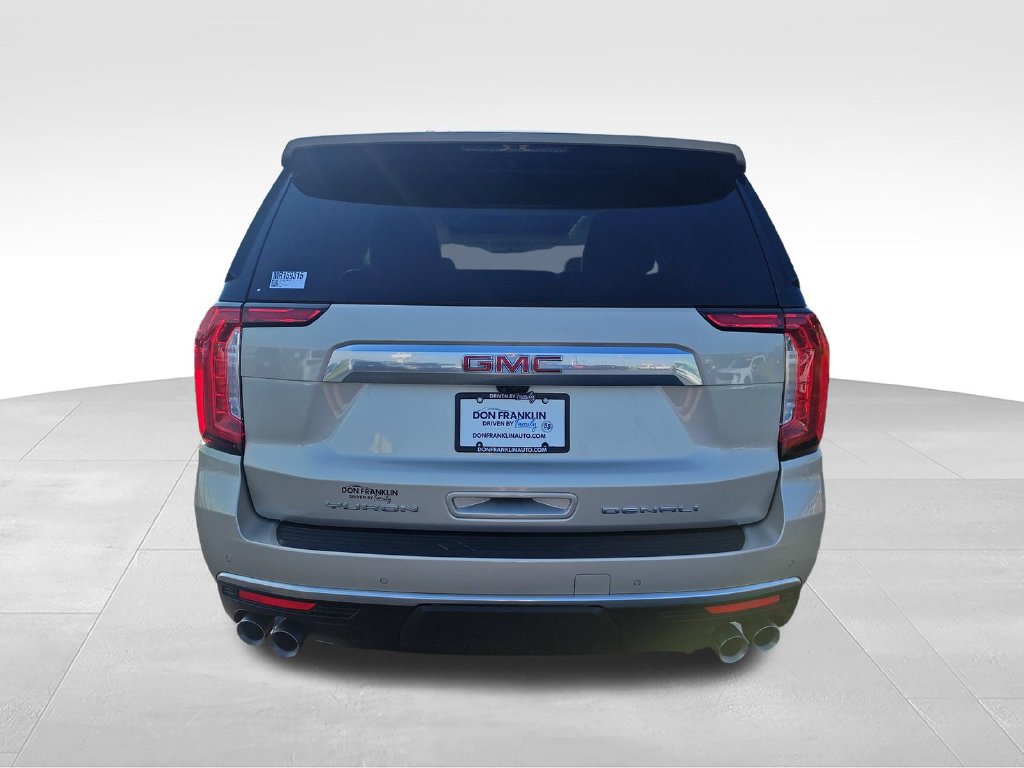 Used 2021 GMC Yukon Denali w/ Denali Premium Package AWD/4WD image 4