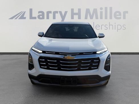 Used 2025 Chevrolet Equinox LT FWD image 8
