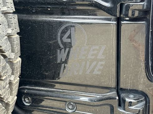 Used 2023 Jeep Wrangler Unlimited Sport AWD/4WD image 7