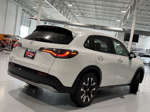 New 2026 Honda HR-V EX-L image 4