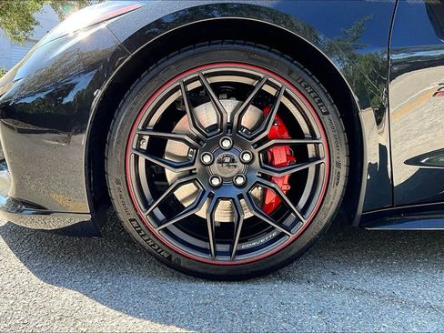 Used 2023 Chevrolet Corvette Z06 RWD image 13