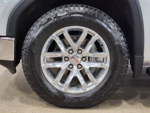 Used 2022 GMC Sierra 1500 SLT image 28