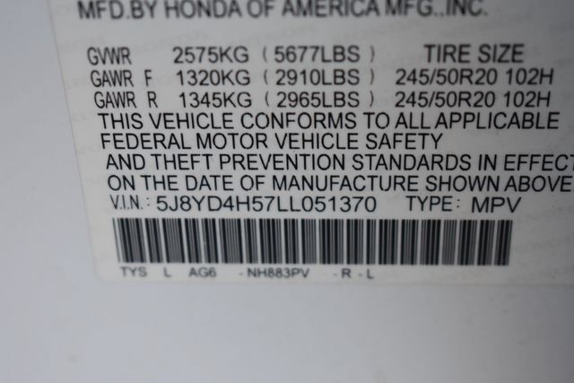 Used 2020 Acura MDX w/ Technology Package AWD/4WD image 16