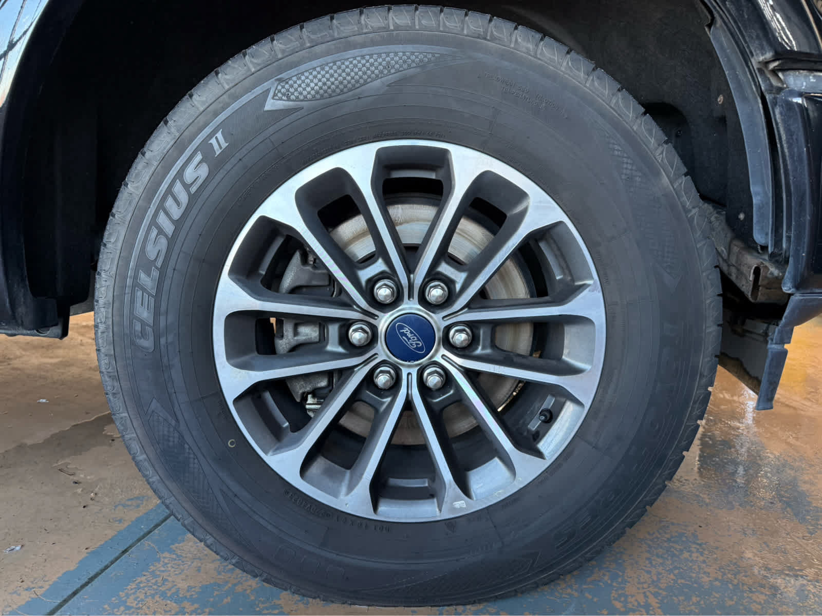 Used 2018 Ford F150 XLT w/ Equipment Group 302A Luxury AWD/4WD image 8