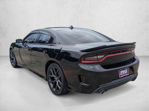 Used 2023 Dodge Charger R/T w/ Blacktop Package RWD image 8